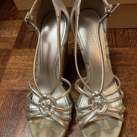 Joslin Silver Cork Coach Wedges 🤍 - Picture 4 of 6